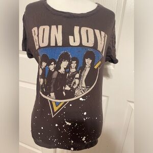 Women’s graphic T-shirt